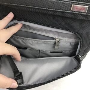 TUMI Black Alpha 3 T-Pass Business Class Brief Pack